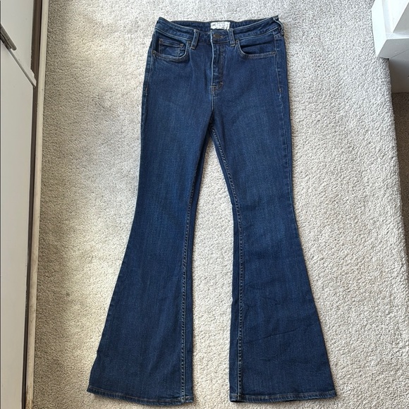 Free People High-Rise Flare Jeans | Size 28 | Dark Wash - Picture 2 of 7